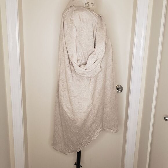 Toni T linen top - Picture 5 of 9